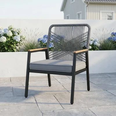 Chaise de jardin en rotin tressé avec coussin
