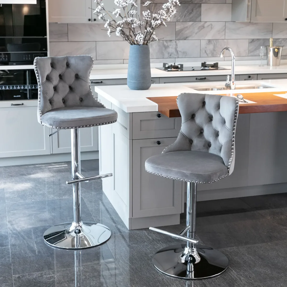 Tabourets de bar pivotants en velours gris